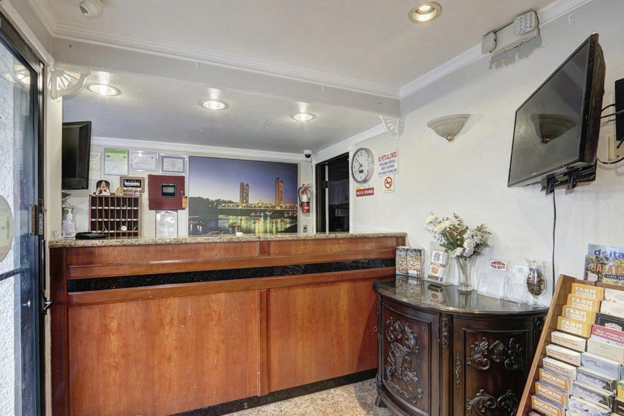 Crossroads Inn - Downtown Sacramento Bagian luar foto
